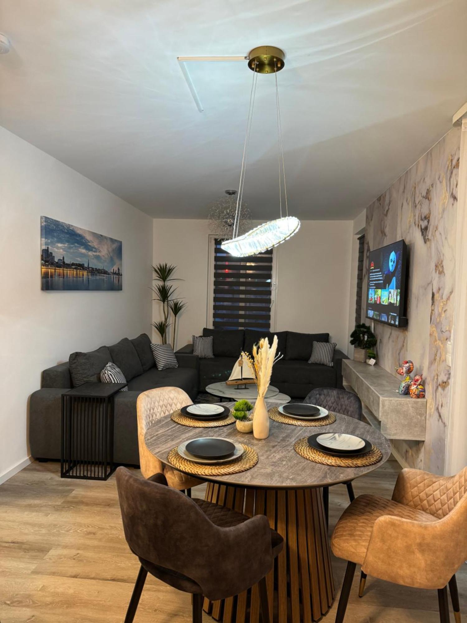 Apartment Eleganz Im Zentrum, Ostsee, Luebeck & Hotspots Nah! Bad Schwartau