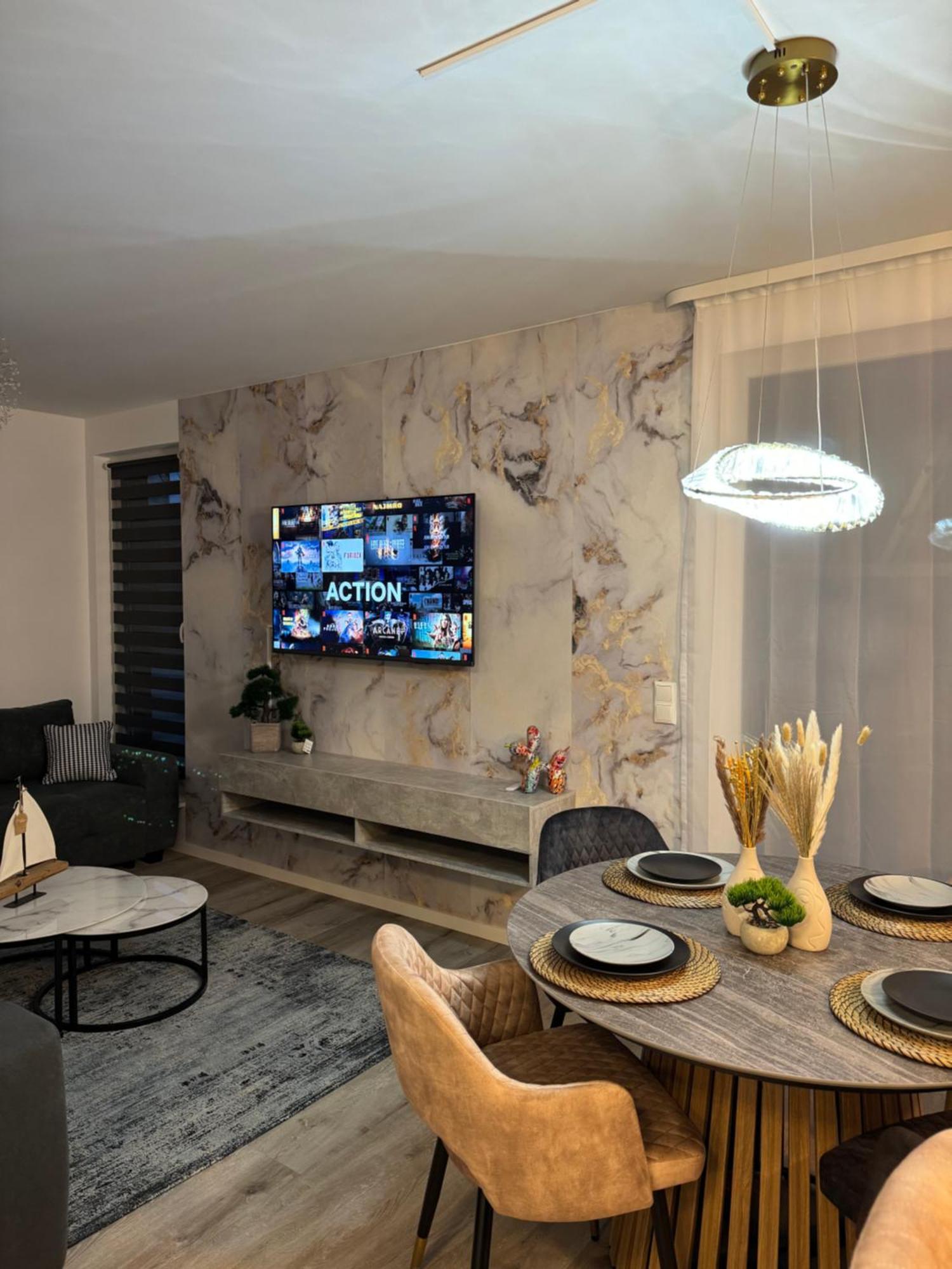 Apartment Eleganz Im Zentrum, Ostsee, Luebeck & Hotspots Nah!